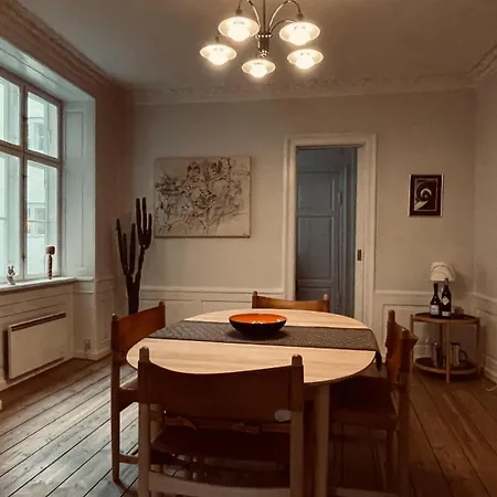 Apartmentincopenhagen 400 *